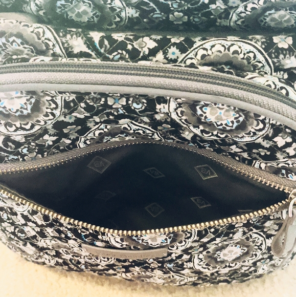 Backpack - Picture 5 of 10